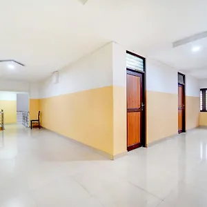 oyo-66864-r-k-residency.kerala-hotels.net/